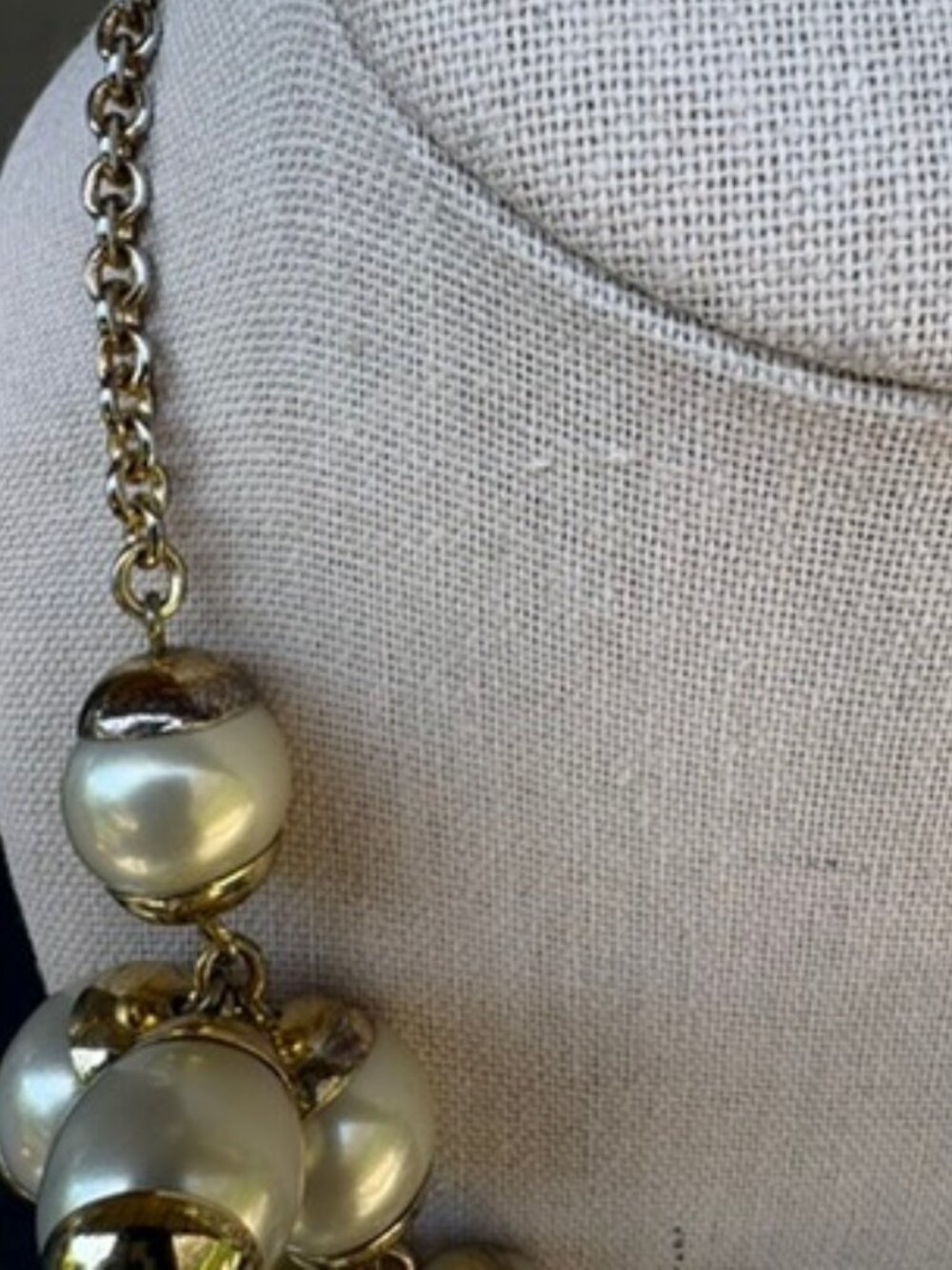 J. Crew Carl Cluster Pearl Gold Tone Necklace Vintage - Picture 3 of 7